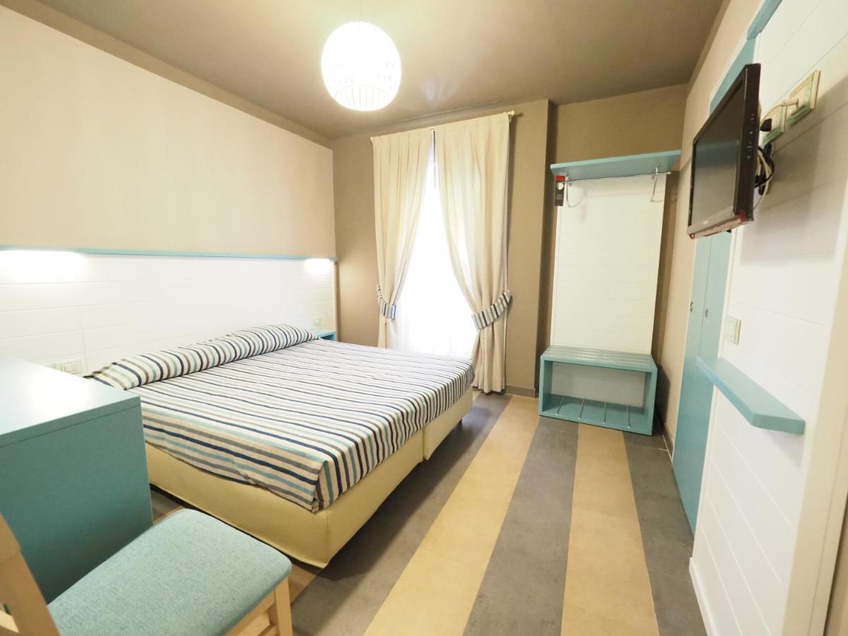 Hotel La 2*