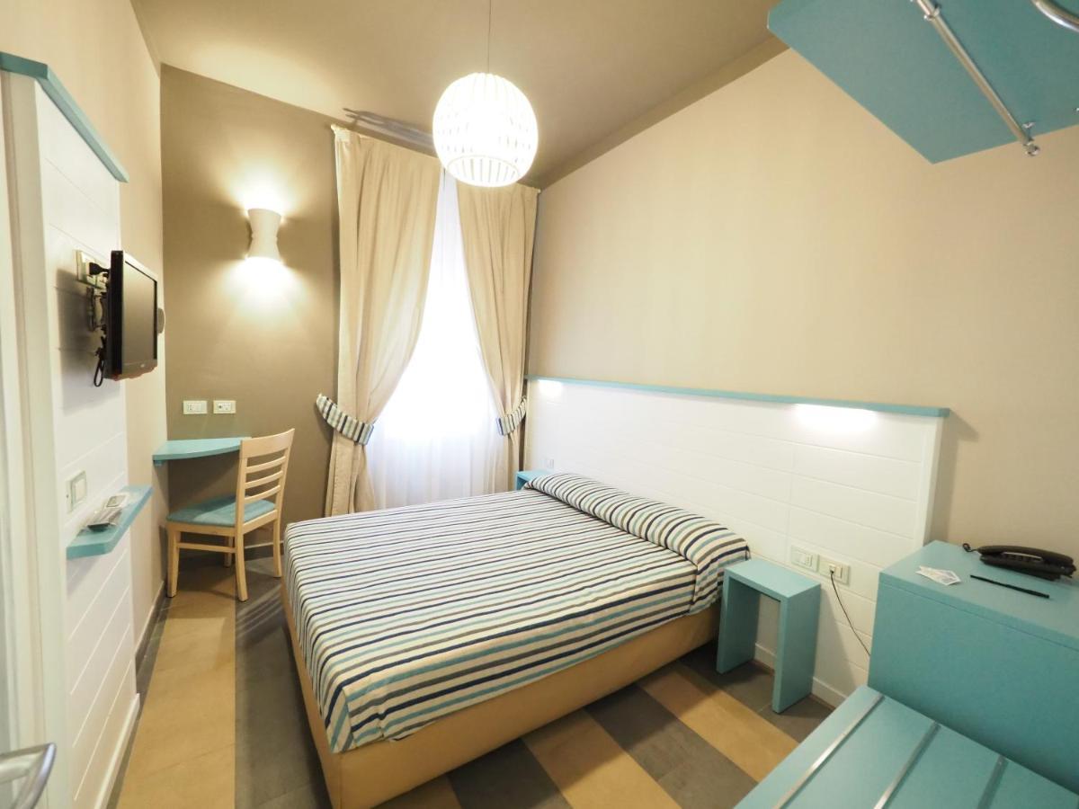 La Hotel 2*